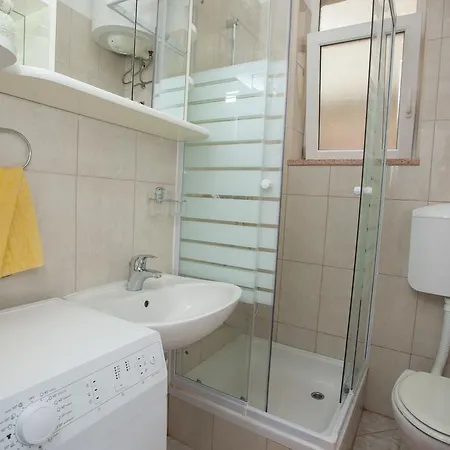 Apartment Sumic Podgora (Split-Dalmatia)