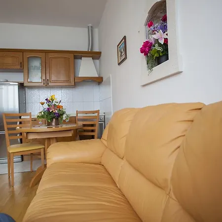 Apartment Sumic *